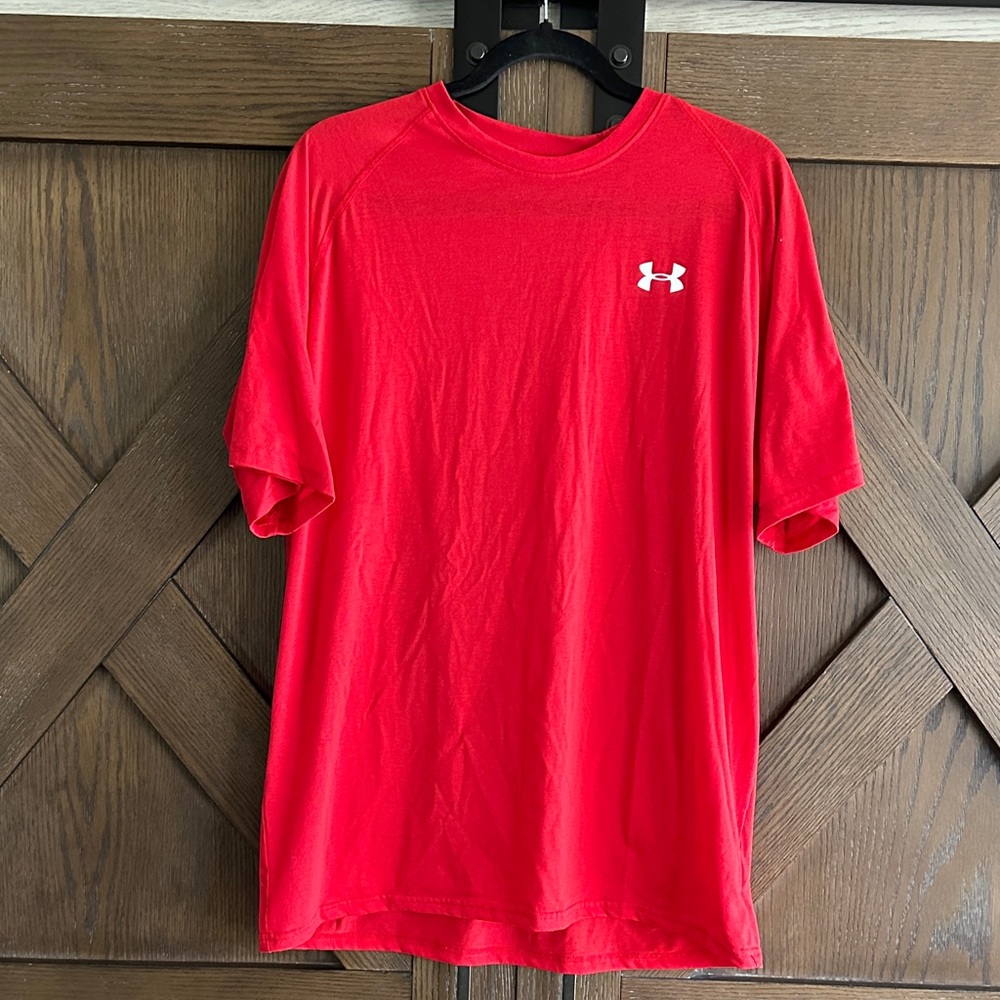 Under Armour Men's Bright Red Short Sleeve Tee